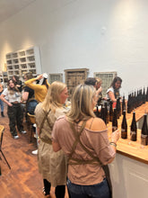 Load image into Gallery viewer, Candle Pouring Class- Petaluma Location