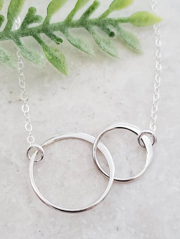 Two Intertwined Circle Sideways Necklace - Sterling Silver: 16
